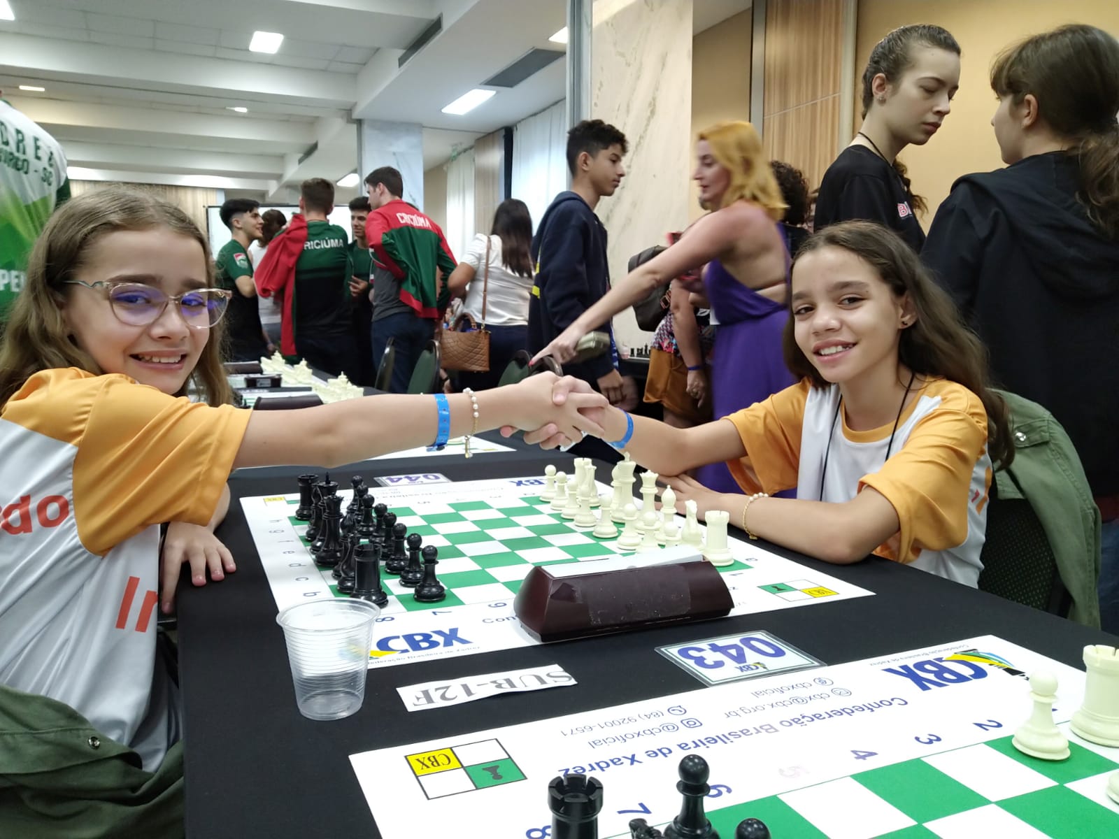 Confederação Brasileira de Xadrez - CBX - Olimpiadas de Xadrez Online da  FIDE - Brasil na TOP Division O Brasil está na TOP DIVISION da Olimpíada de  Xadrez 2020!! A Confederação Internacional