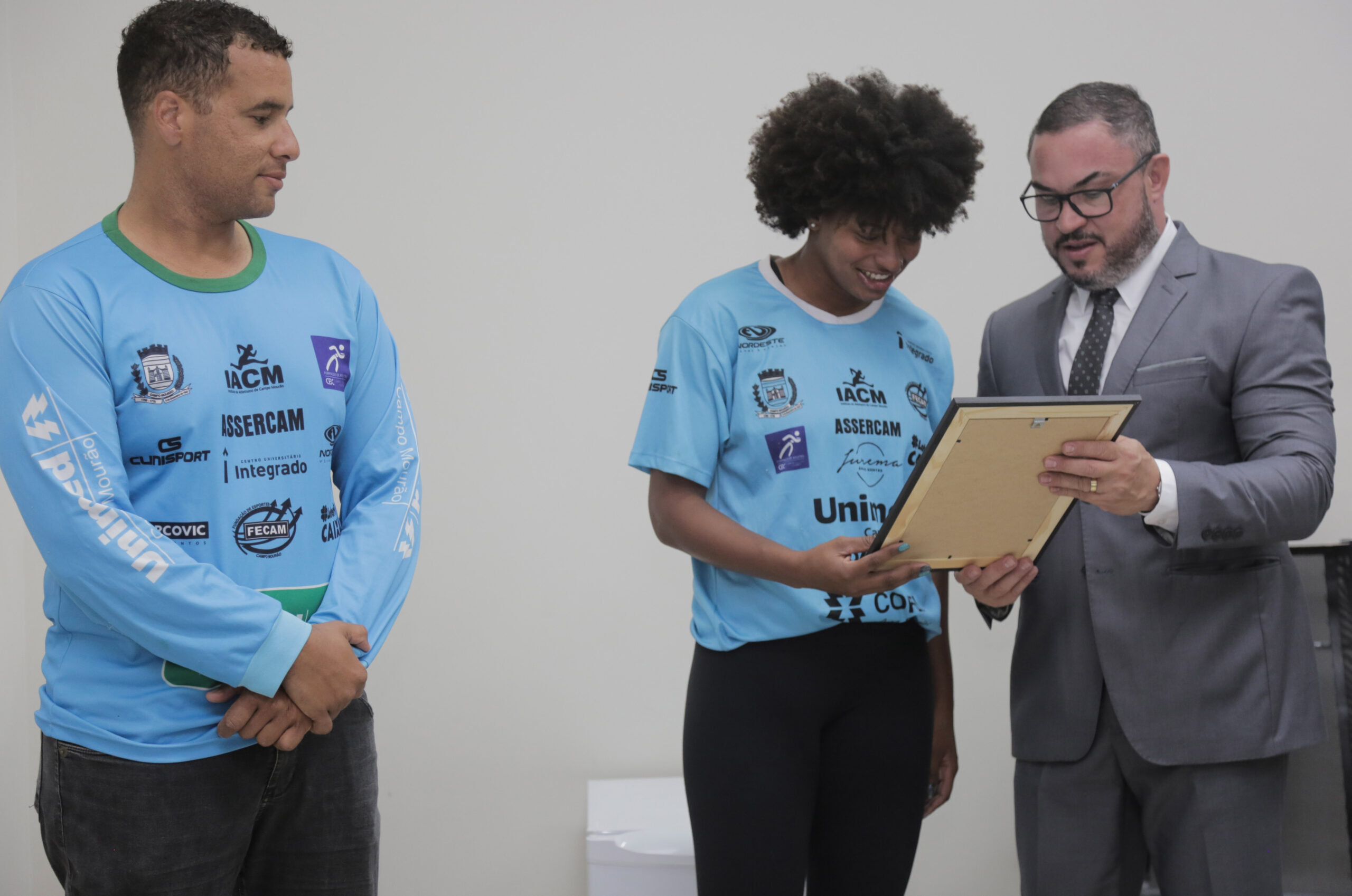 ATLETA MARTELO (3)